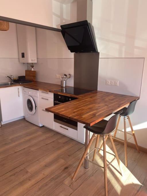 Studio Moderne Et Cosy Avec Balcon Et Parking Apartment Périgueux Екстериор снимка